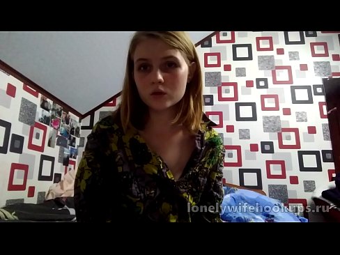 ❤️ Siswa pirang muda dari Rusia menyukai penis yang lebih besar. Porno di id.osagoassist.ru ️❤